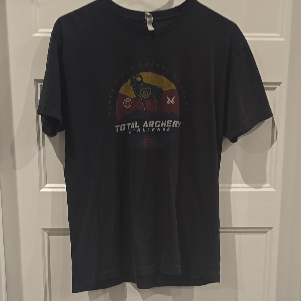 Total Archery Challenge MENS  T-Shirt - Black